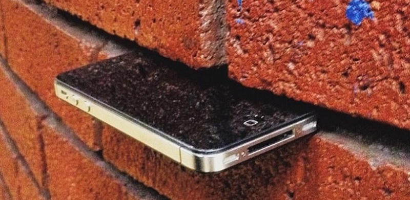reasons why iphone is on brick status