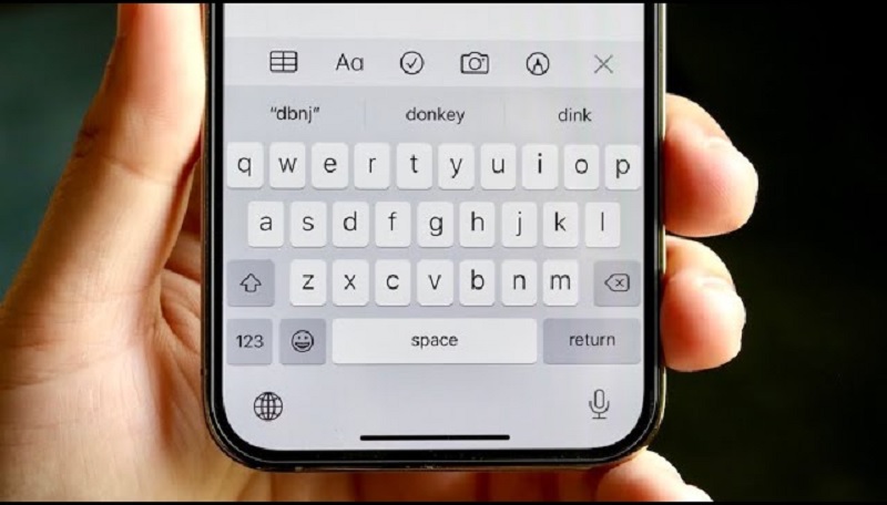 reasons why iphone keyboard is not working